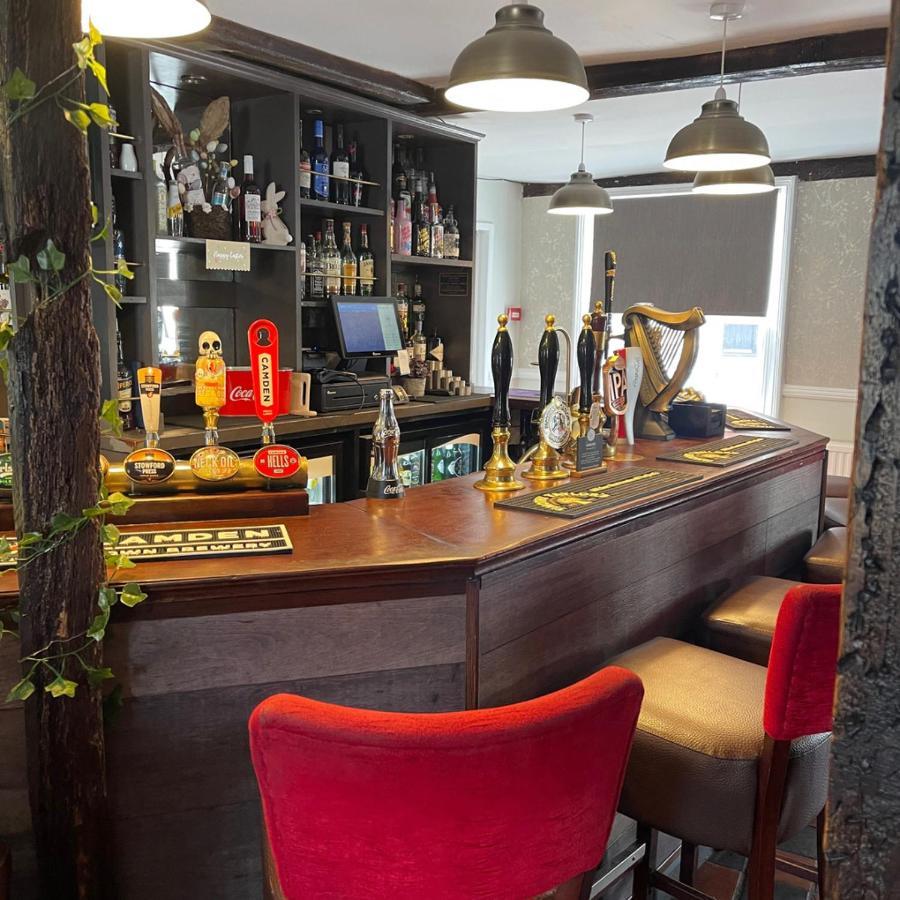 Queens Head Inn Saffron Walden Esterno foto