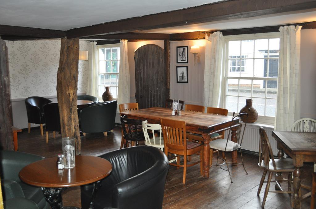 Queens Head Inn Saffron Walden Esterno foto