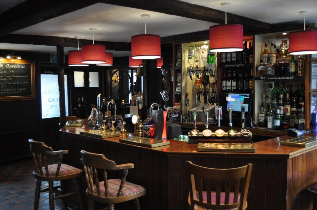 Queens Head Inn Saffron Walden Esterno foto